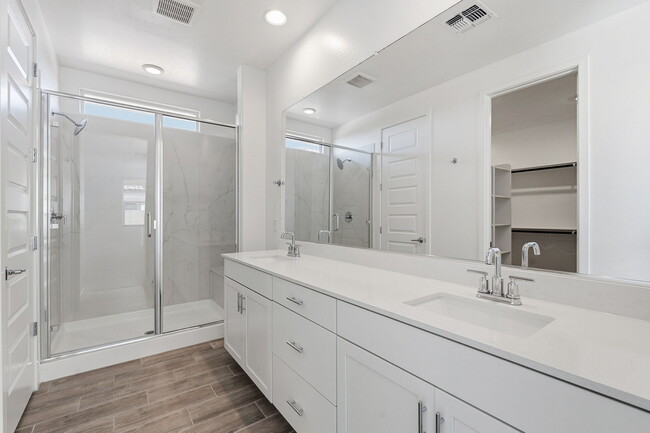 Building Photo - 8147 E Paloma Ave