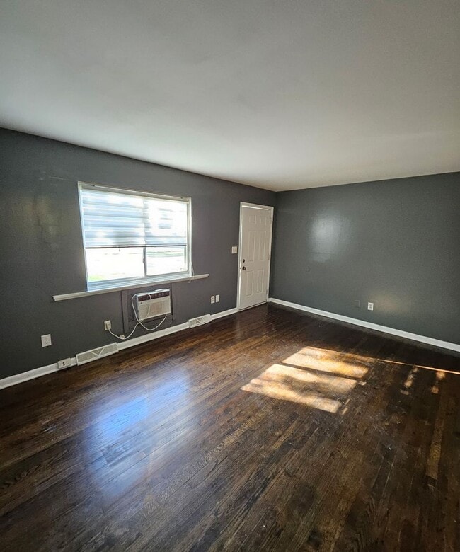Building Photo - Beautiful Mission Duplex — Hardwood Floors...