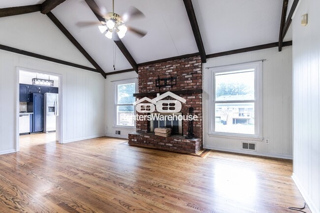 Building Photo - 2707 NE 67th Pl