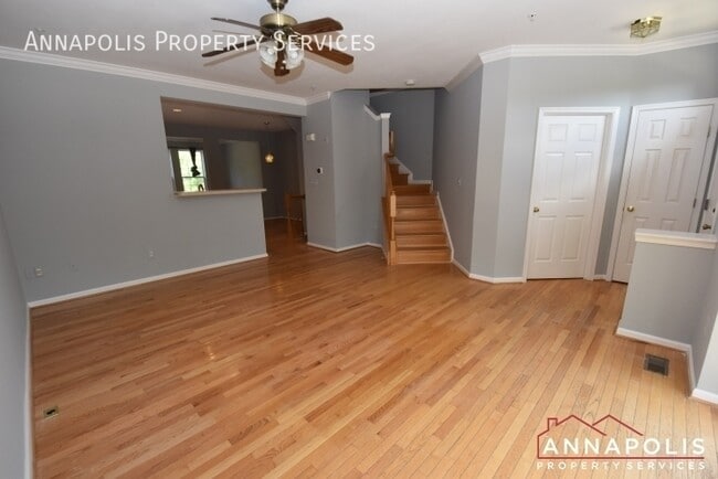 Building Photo - 916 Glaze Ct