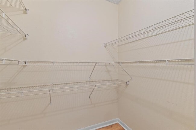 Building Photo - 230 N Bayshore Blvd