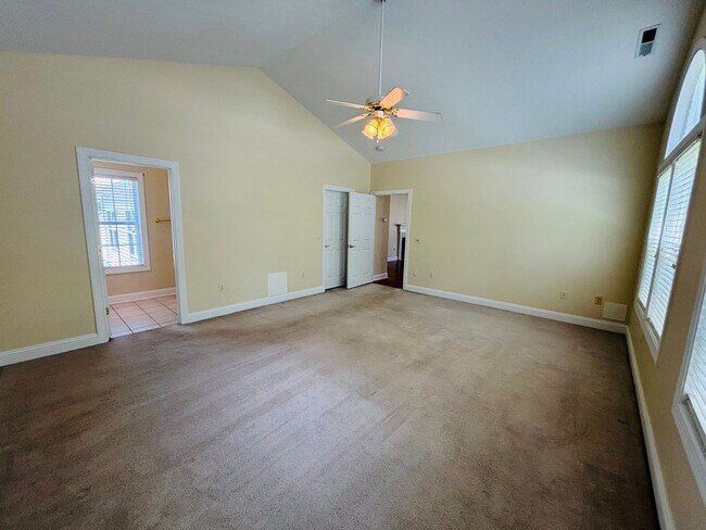 Building Photo - 1733 Lions Dr NW