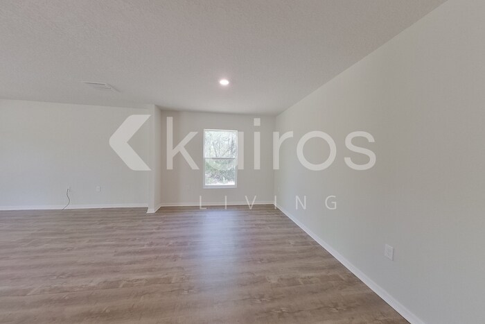 Building Photo - 11146 N G Martinelli Blvd