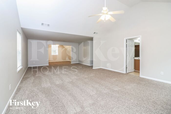 Building Photo - 420 Farmwood Way