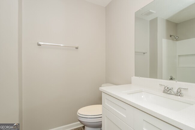 Building Photo - 585 Nottingham Dr