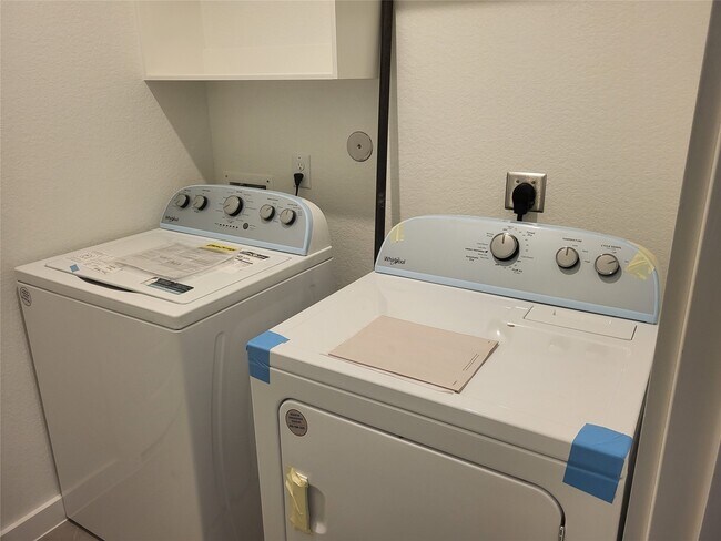 Building Photo - 5611 Madden Ln