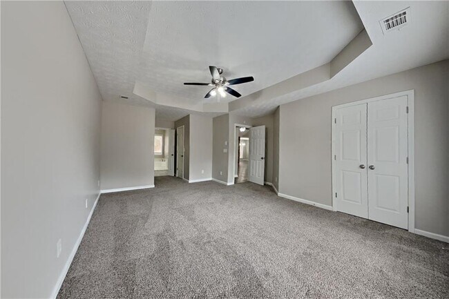 Building Photo - 5415 Windcrest Ln