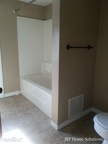 Building Photo - 306 Ellery Ave