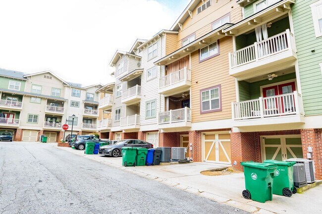 Primary Photo - Charming 2BR Condo in Atlanta