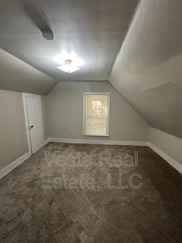 Building Photo - 1407 S Madison St