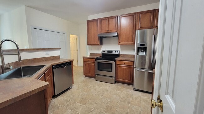 Building Photo - Lovely Home in The Villages at Powhatan