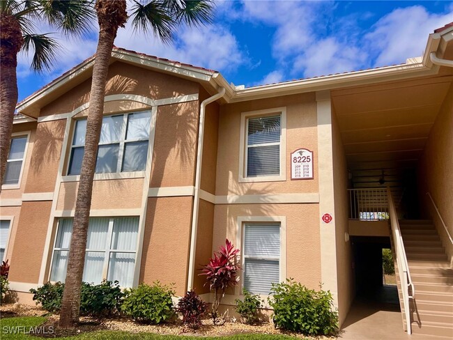 Building Photo - 8225 Ibis Club Dr