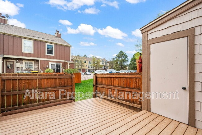 Building Photo - 2578 E Nichols Cir