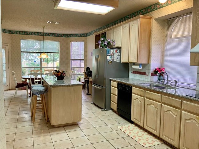 Building Photo - 4320 Vine Ridge Ct