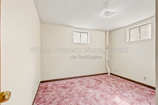 Building Photo - 1406 E 108th Pl