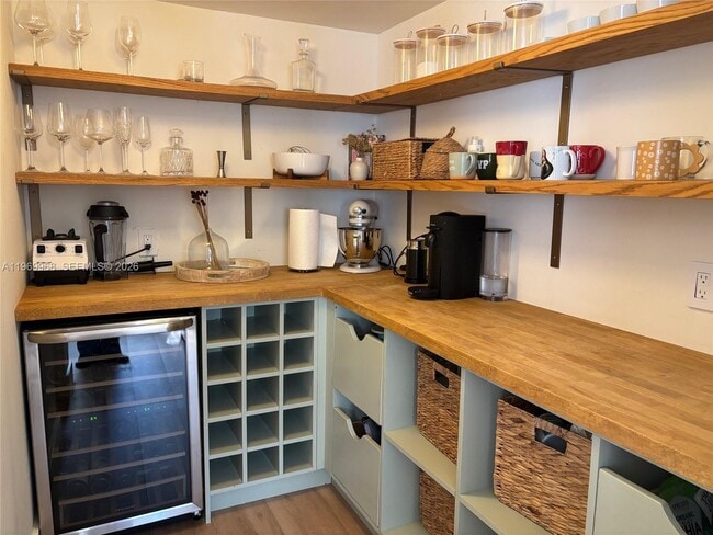 Building Photo - 11017 SW 113th Pl