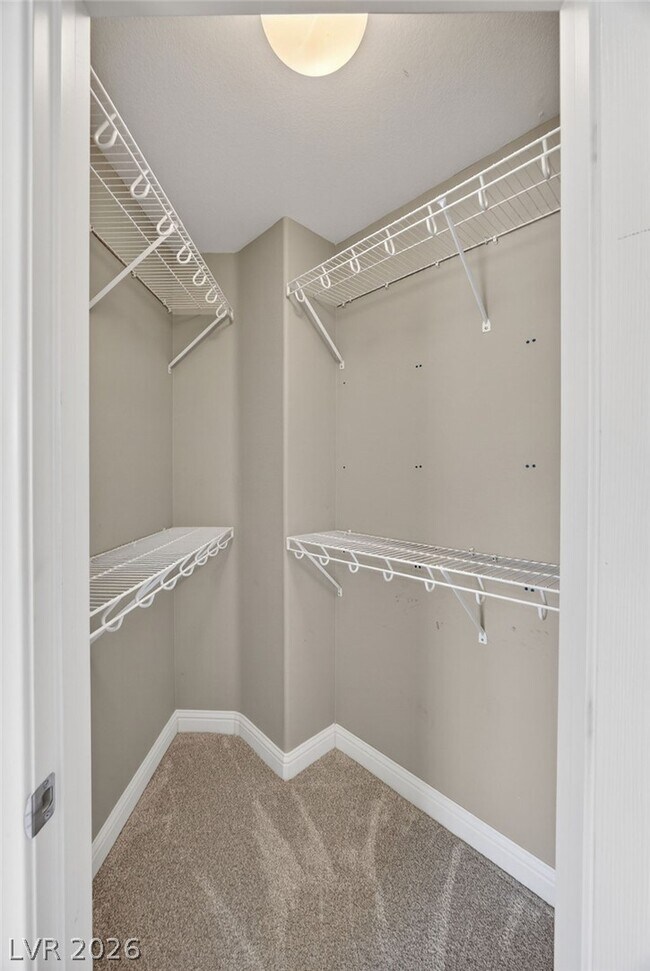 Building Photo - 9610 Twin Rivers Ct