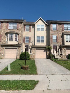 Building Photo - Colonial Hills Townhouse in Hanover 3 Bedroom 1.5 Bath, Garage- SouthWestern SD