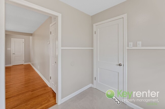 Building Photo - Well-Maintained 2-Bedroom Home – Near I-135