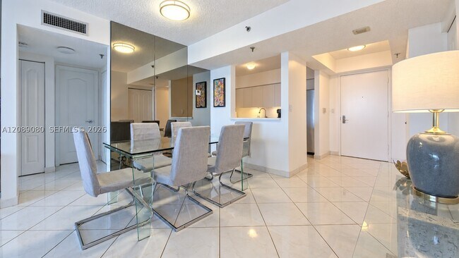 Building Photo - 9455 Collins Ave