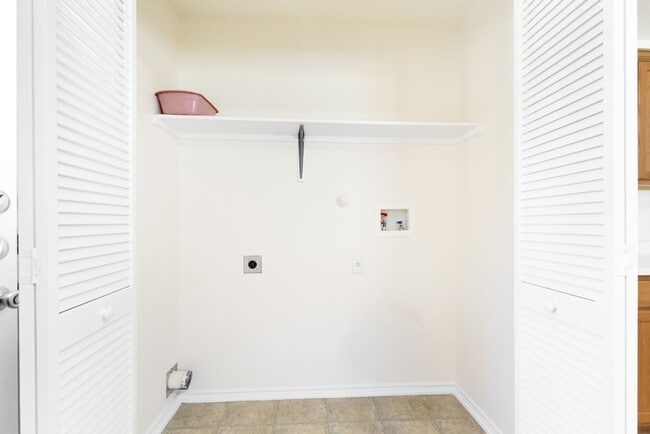 Building Photo - 8519 Snakeweed Dr