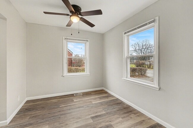 Building Photo - Stunning 3 Bed 1 Bath Home