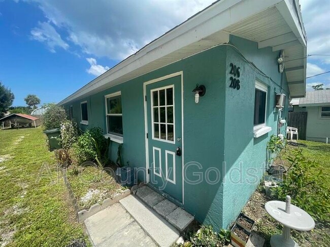 Primary Photo - 206 Washington Ave