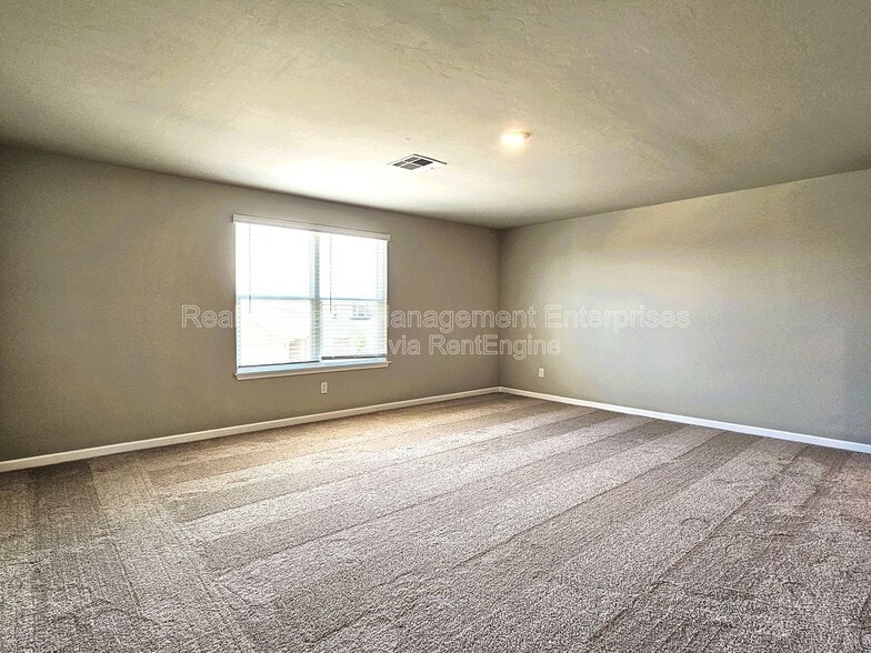 Building Photo - 1616 Amaranth Ln