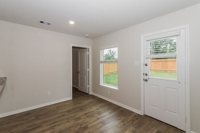 Building Photo - 424 San Miguel Crk Dr