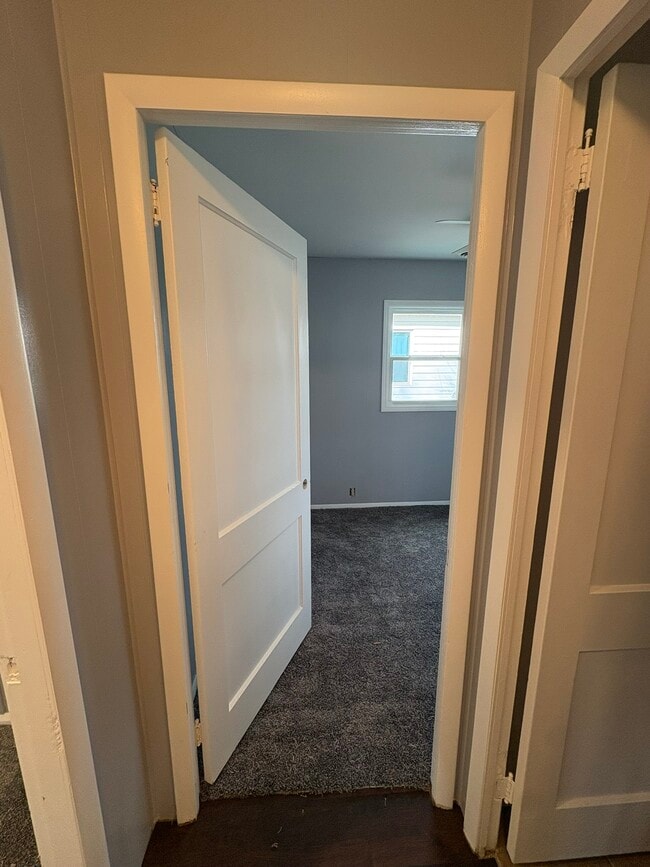 Building Photo - 313 E North St