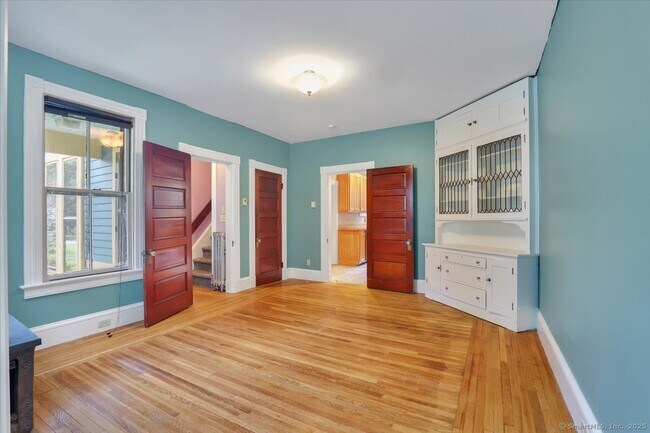 Building Photo - 46 Highland Terrace