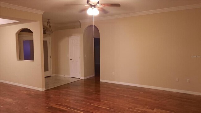 Building Photo - 6 Coventry Pl