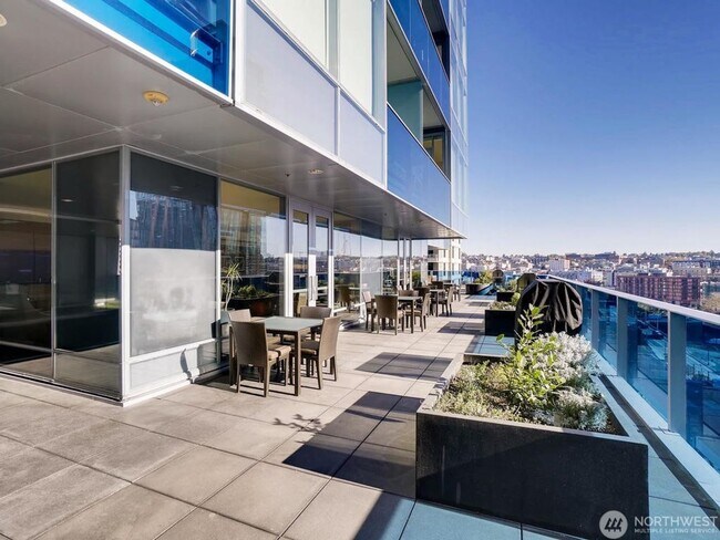 Building Photo - Stunning 2BR/2Bath luxury condo above Hyatt at Olive 8 APT 2905