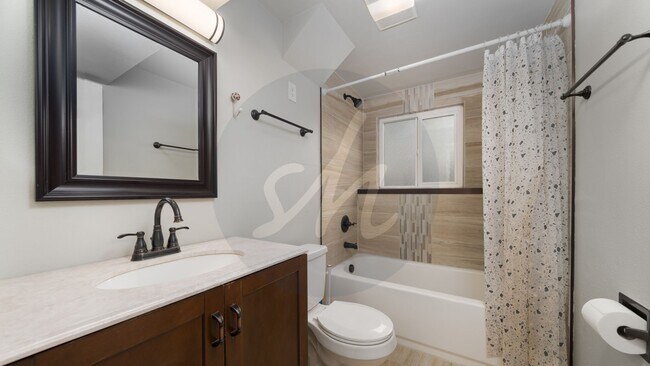 Building Photo - Great Home in Colorado Springs with 2 Car Garage