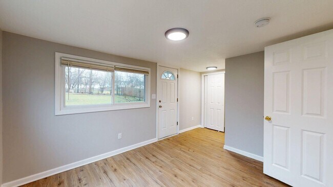 Building Photo - Maple Heights Area - 3 Bedroom Single Family Home