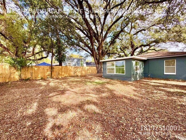 Building Photo - 8108 N 11th St