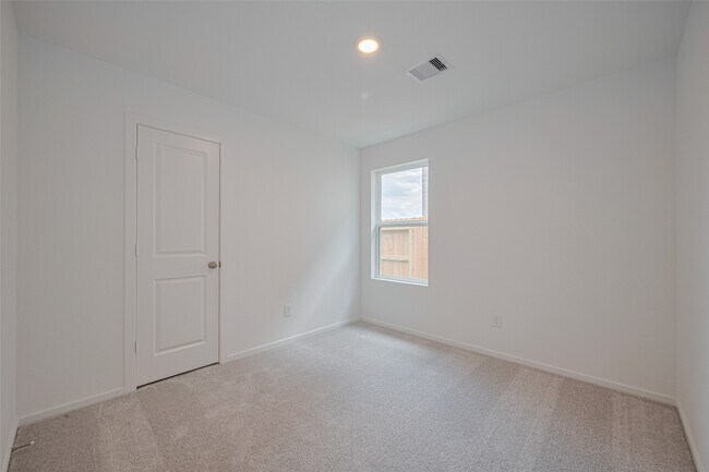 Building Photo - 28723 Texas Sparrow Ln