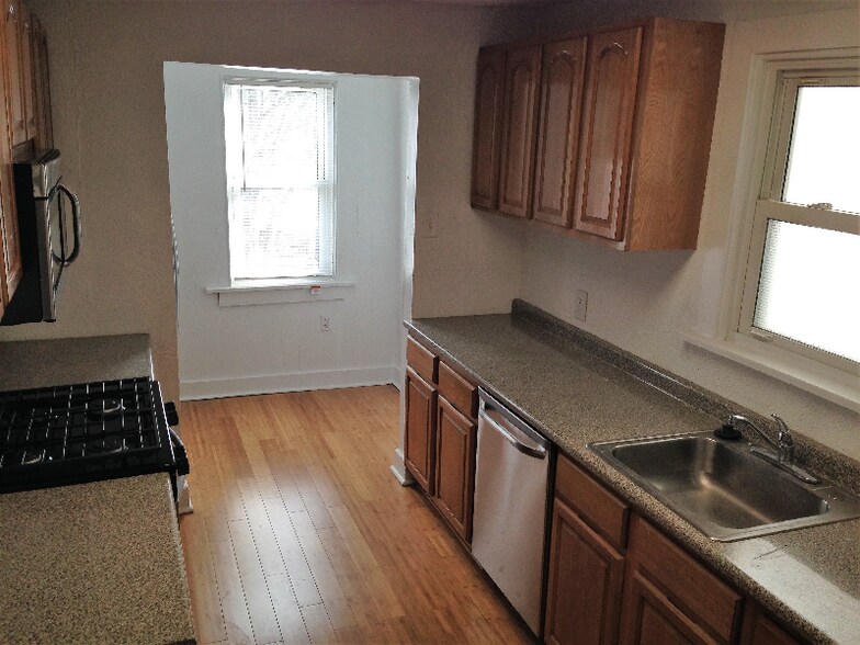 Building Photo - 65 Haberman Ave