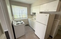 Building Photo - 3025 Clifton Ave