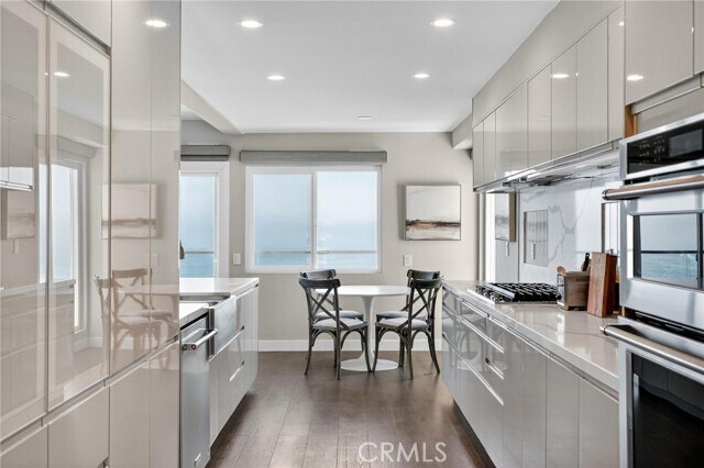 Building Photo - 865 Quivera St