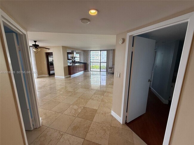 Building Photo - 2333 Brickell Ave