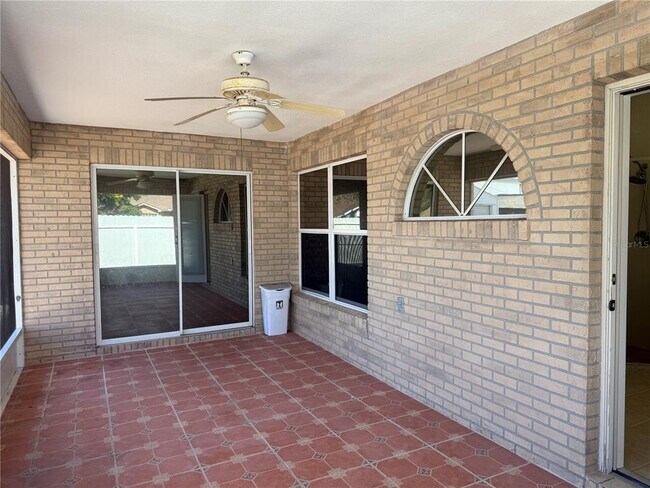 Building Photo - 2423 Moonstone Ave