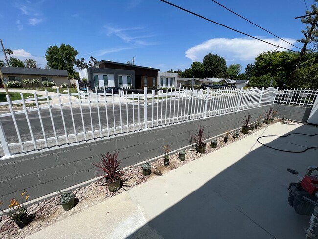 Building Photo - 5352 Bayer Pl