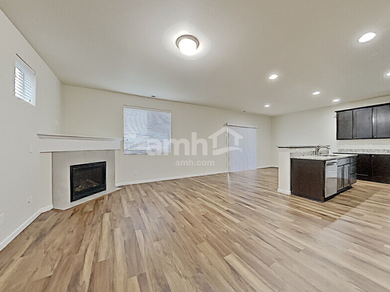 Building Photo - 489 McKinley St