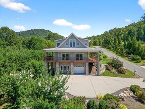 Building Photo - Lower Level Basement Apartment- Black Mountain