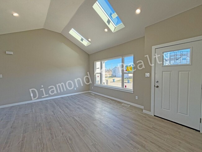 Building Photo - New Construction!  Gorgeous Home with All The Things!