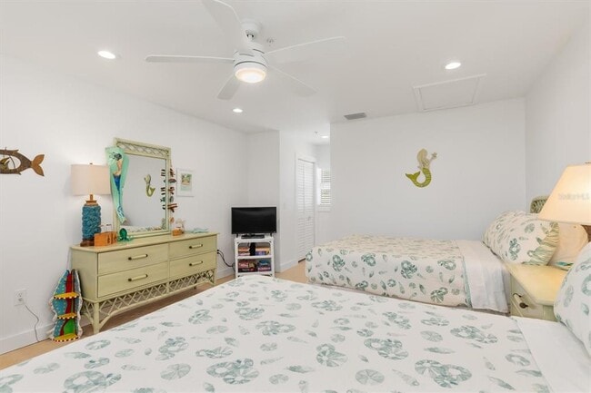 Building Photo - 9400 LITTLE GASPARILLA Is