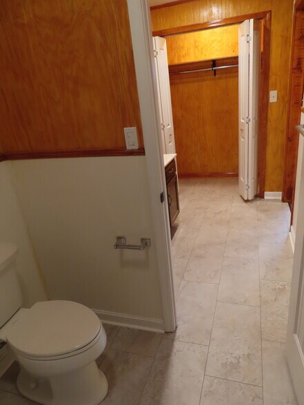 Building Photo - 15091 Fort Campbell Blvd