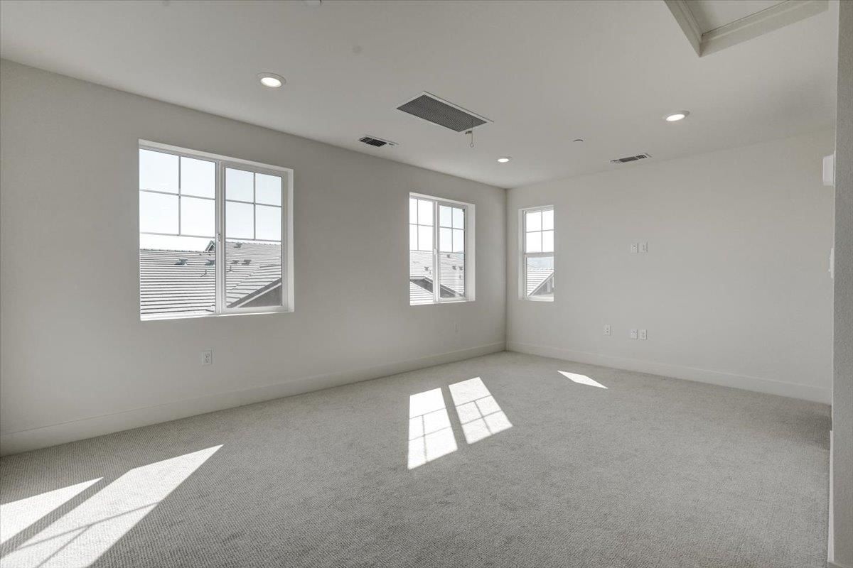 Building Photo - 12101 Almeria Wy