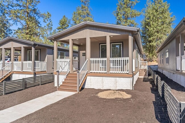 Building Photo - 3 Bed 2 Bath Brand New - Single level